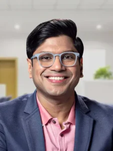 पीयूष बंसल : founder of lenskart